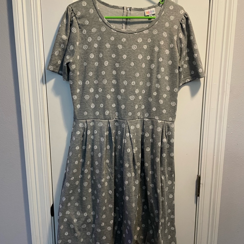 Lularoe Grey white polka dot Amelia 2XL